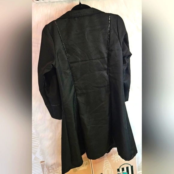 Gothcore Elegant Black Unisex Ruffled Vest Coat - Picture 5 of 6